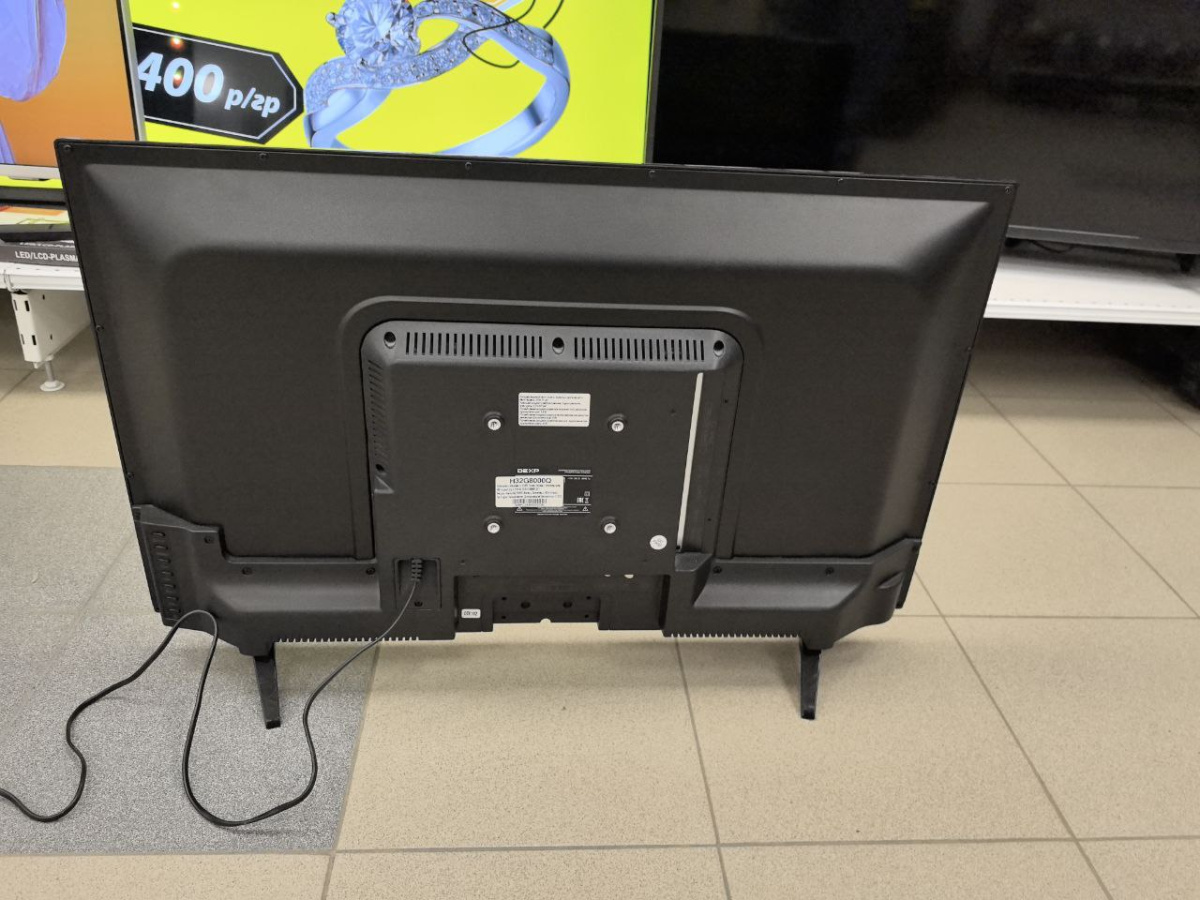 LED Телевизор Dexp H32G8000Q