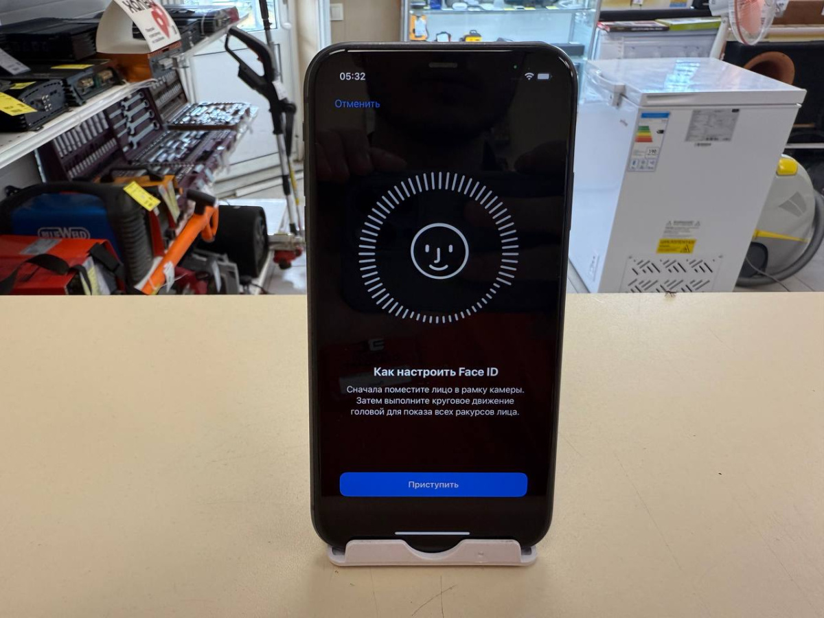 Смартфон Apple iPhone 11 64Gb