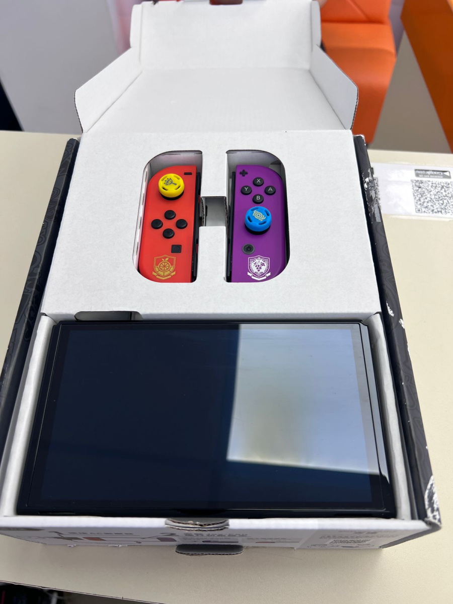 Игровая приставка Nintendo Switch Oled