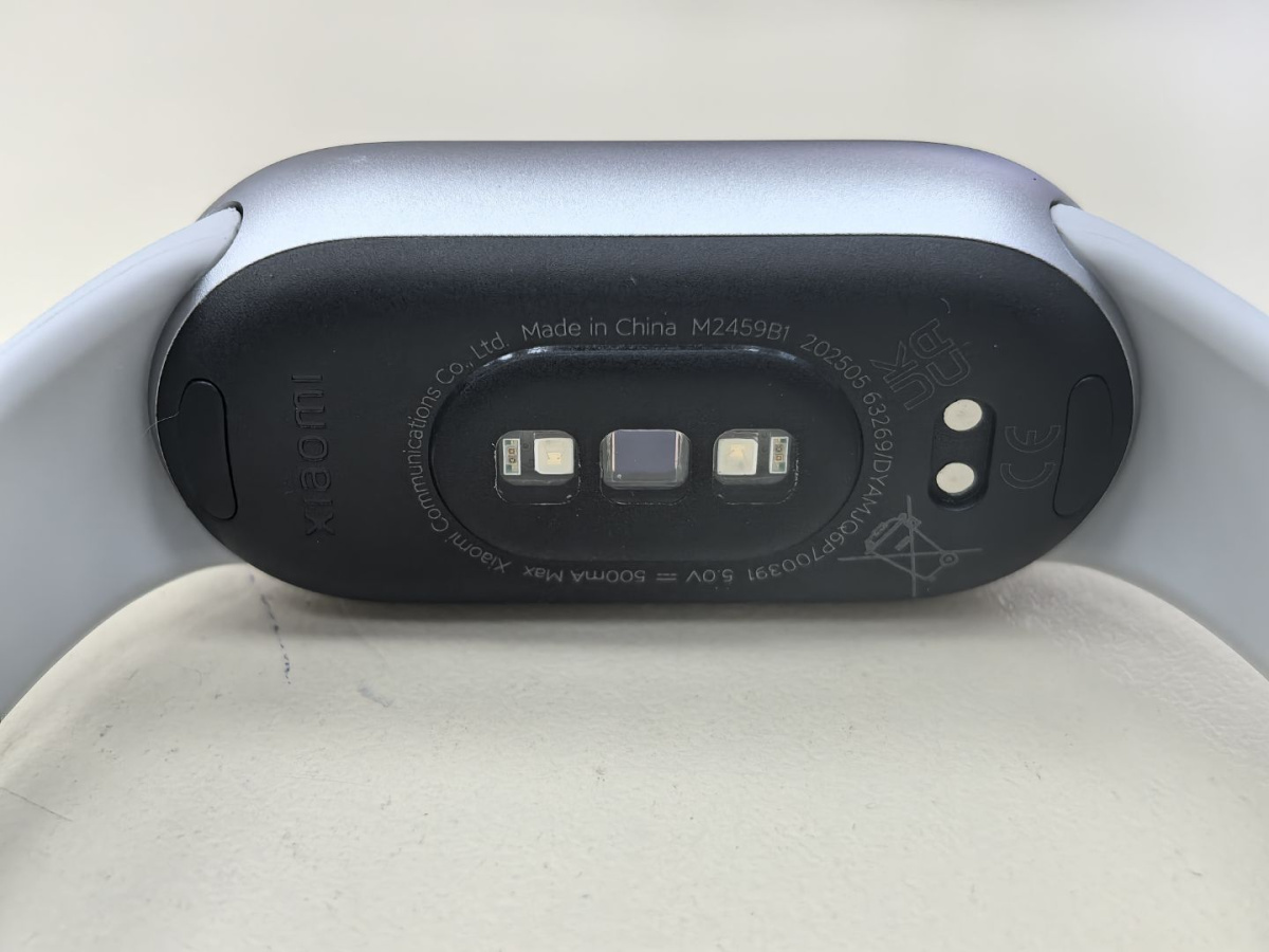 Фитнес-браслет Xiaomi Smart Band 10