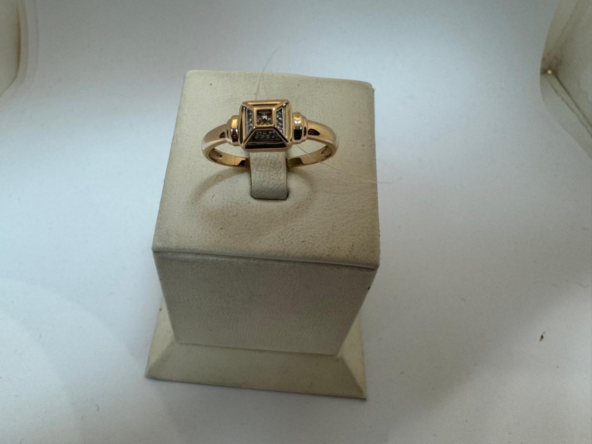 КОЛЬЦО С КАМНЯМИ (Au 585)