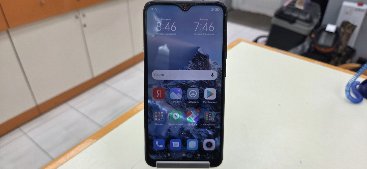 Смартфон Xiaomi 8A 2/32