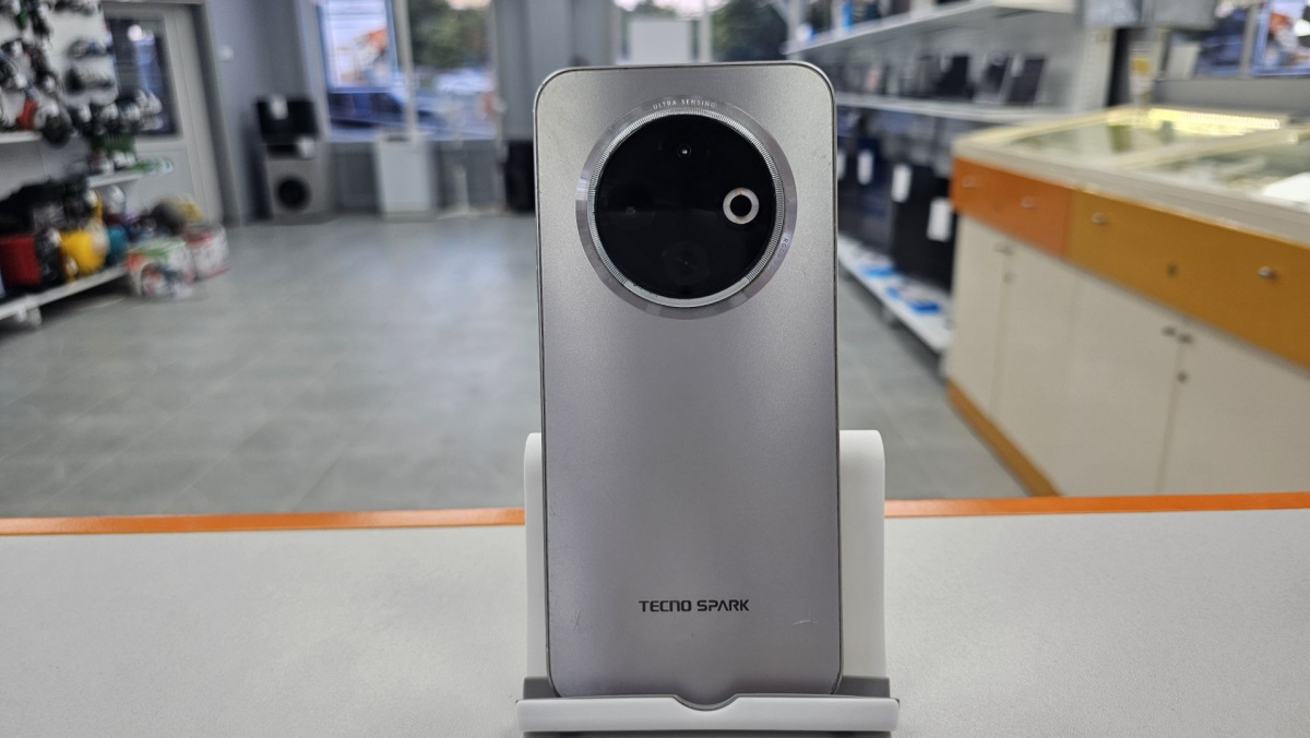 Смартфон Tecno SPARK 30C 8/256