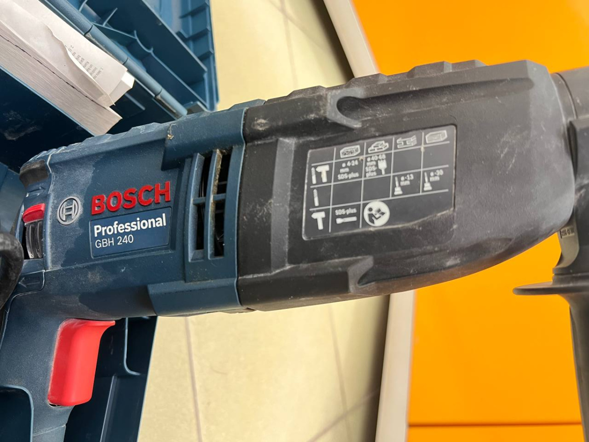 Перфоратор Bosch GBH 240