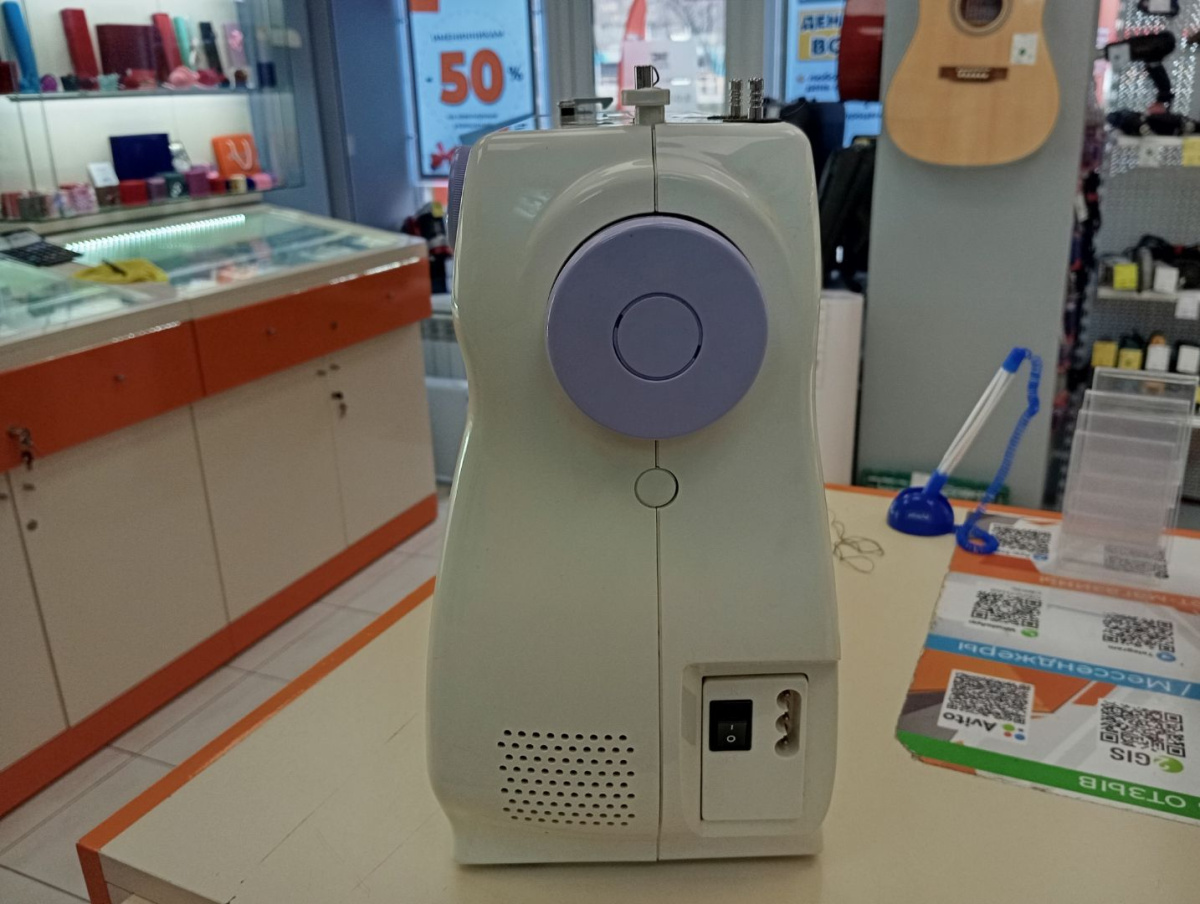 Швейная машина Janome SL3012
