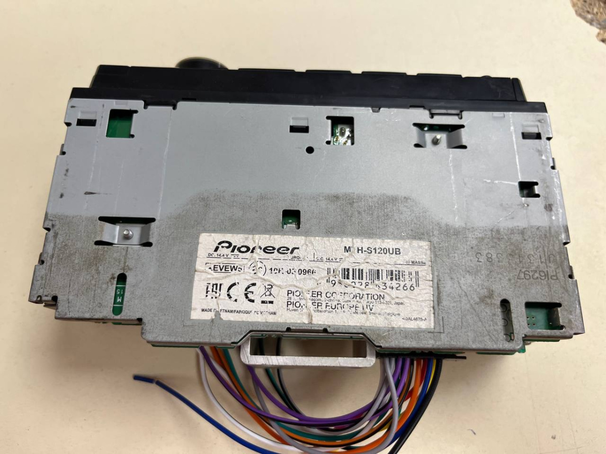 Автомагнитола Pioneer MVH-S120UB