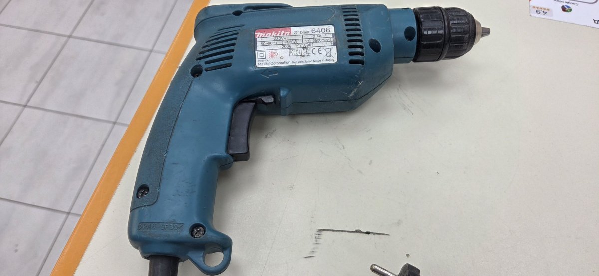 Дрель-безударная Makita 6408
