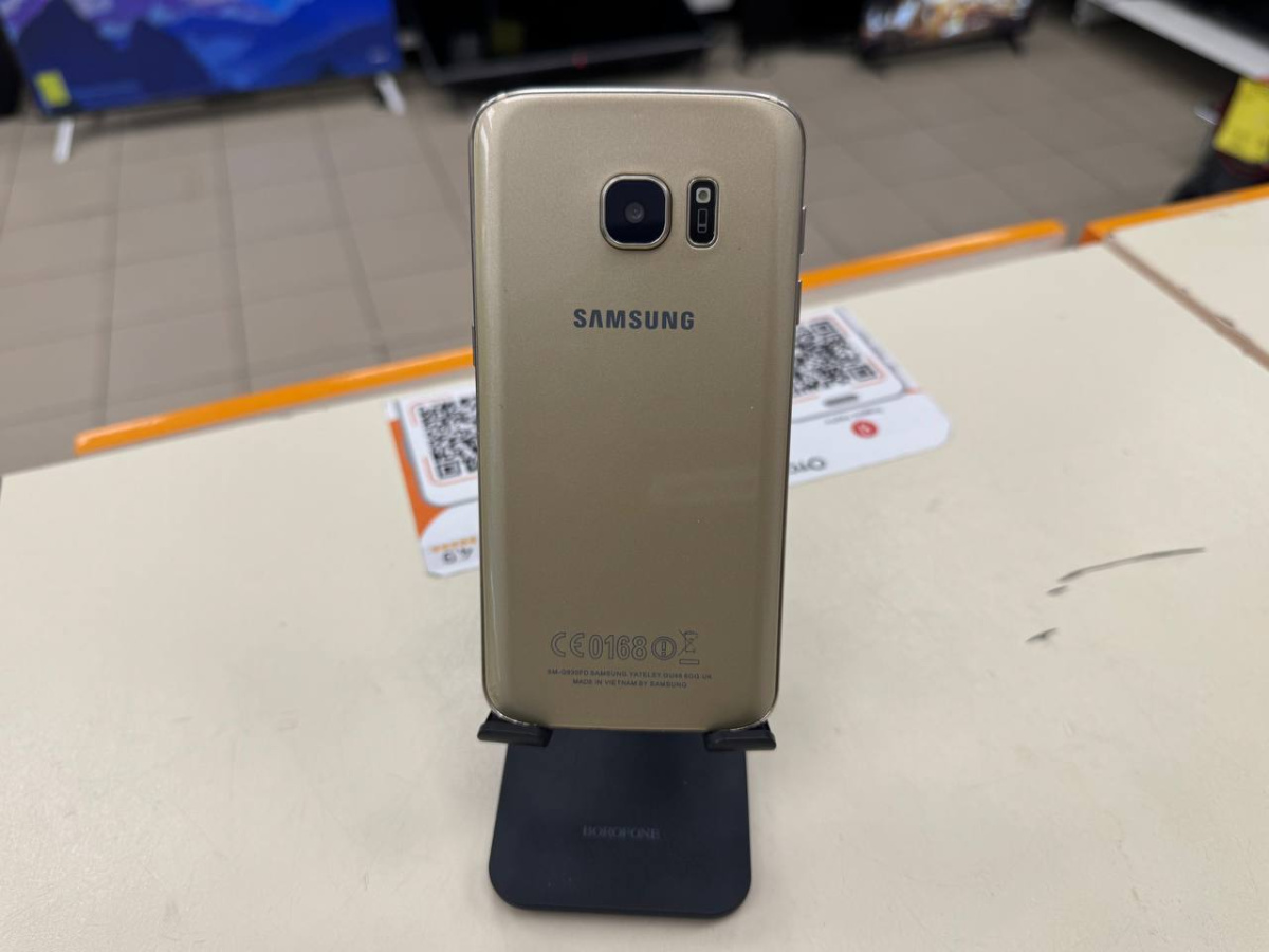 Смартфон Samsung Galaxy S7 4/32