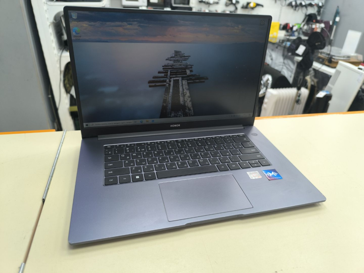 Ноутбук Honor; Ryzen 5 5500U, AMD Radeon (TM) Graphics, 8 Гб, 500 Гб, Нет