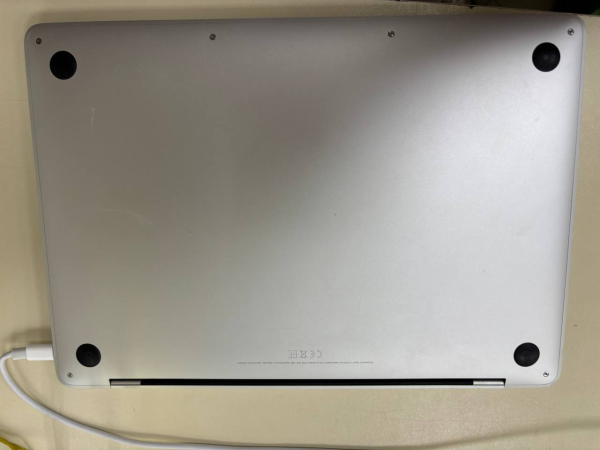 Ноутбук Apple A1708; Core i5-7500, Intel Iris Plus Graphics 640, 8 Гб, 128 Гб, Нет