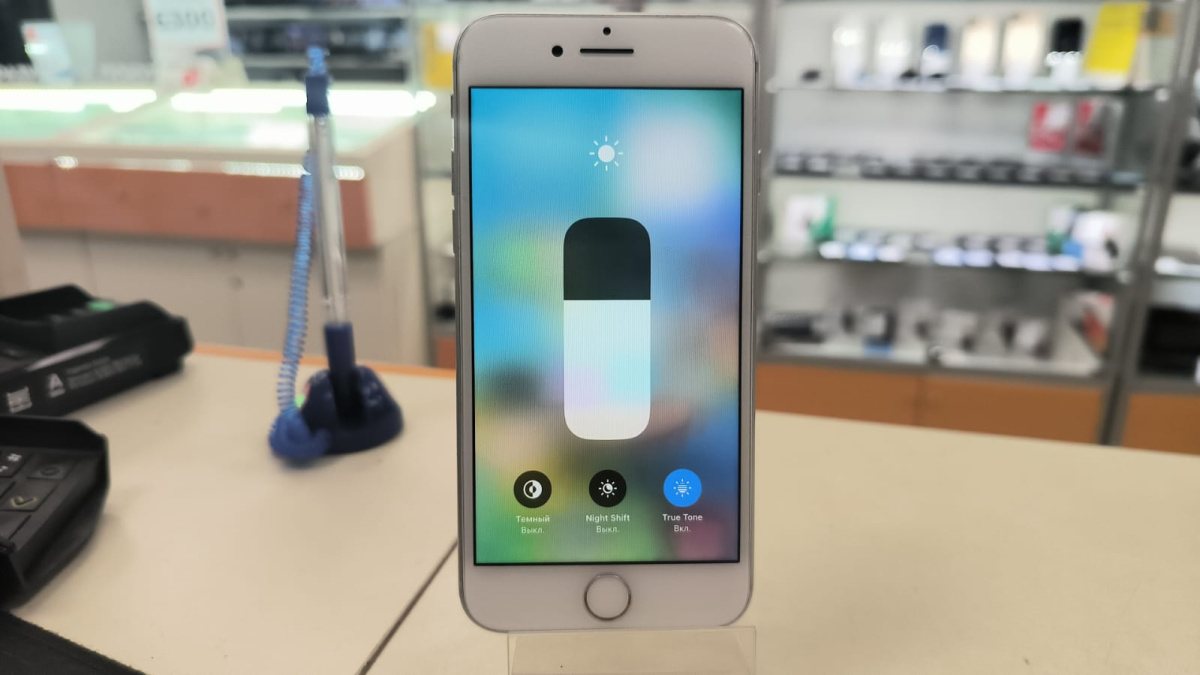 Смартфон Apple iPhone 8 64Gb