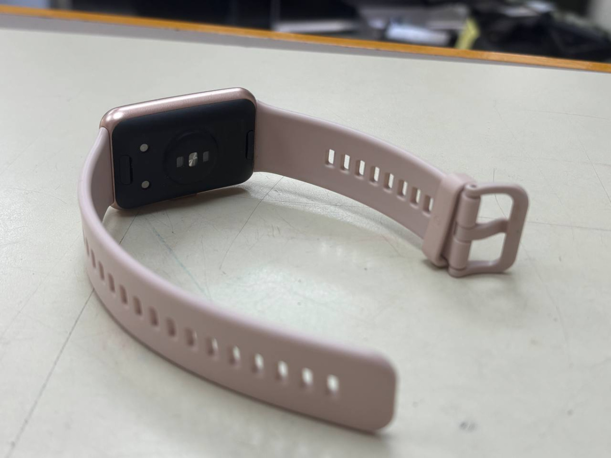 Смарт-часы Huawei Watch FIT