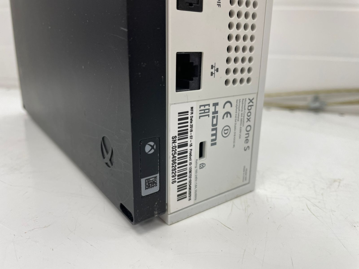 Игровая приставка Xbox One S Digital Edition 1TB