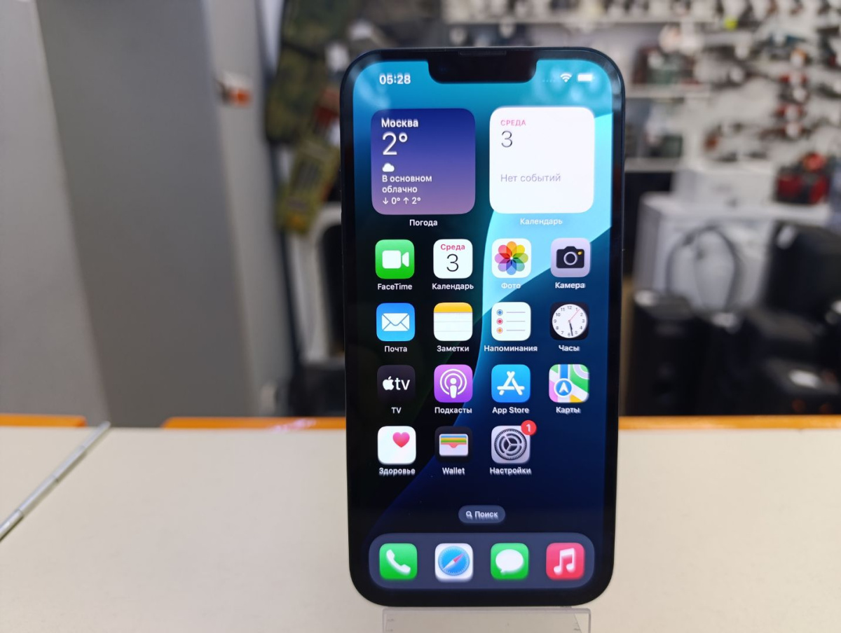 Смартфон Apple iPhone 13 128Gb