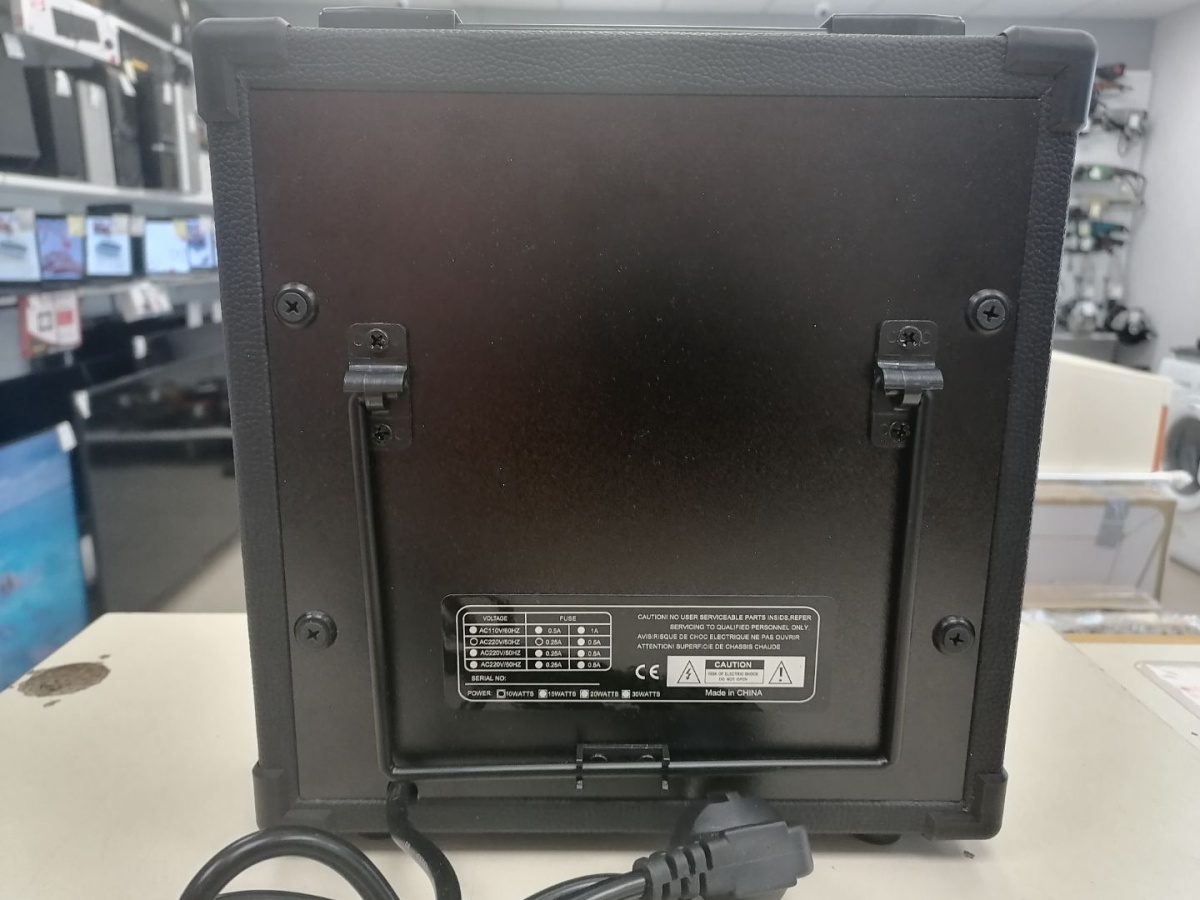 Комбоусилитель для гитар Rocket GA10