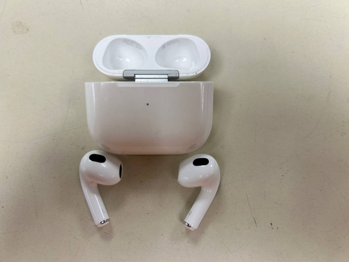 Наушники беспроводные Apple Airpods 3
