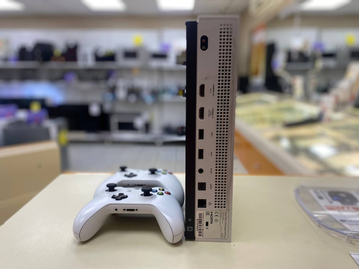 Игровая приставка Xbox One S 500Gb