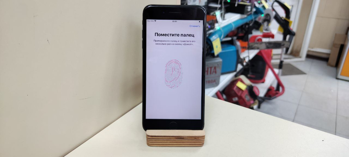 Смартфон Apple iPhone 7 Plus 128Gb