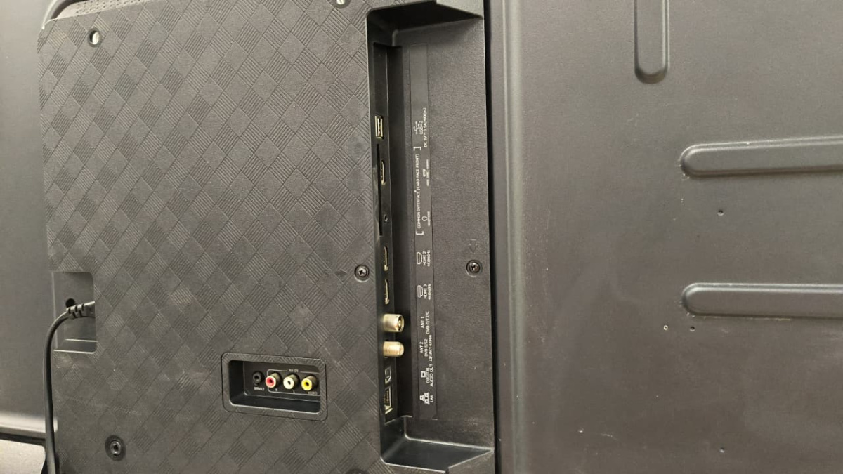 LED Телевизор Hisense 43E7HQ