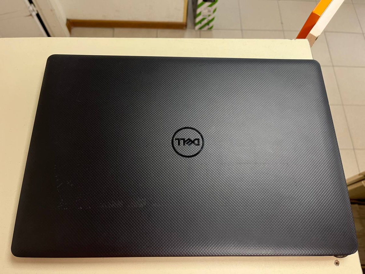 Ноутбук DELL; Core i5-10210U, Intel UHD Graphics, 8 Гб, 240 Гб, Нет