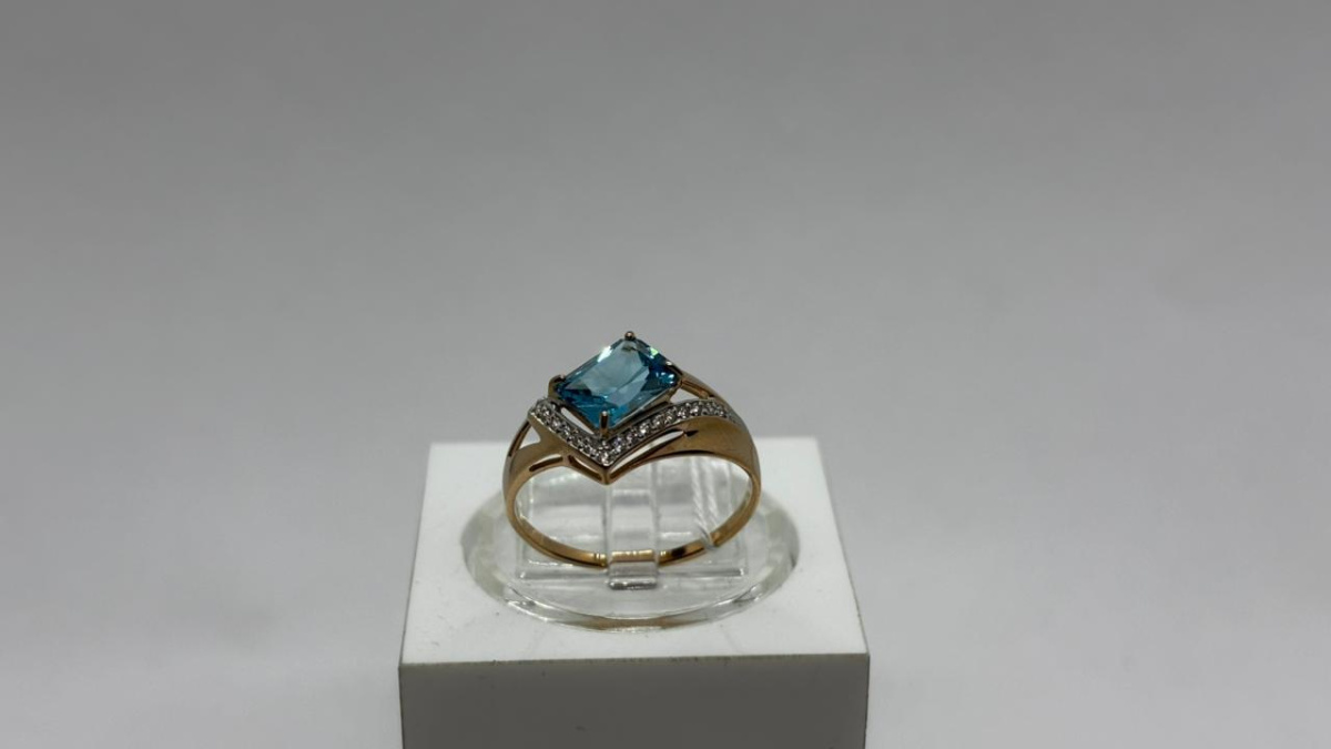 КОЛКМИ585 КОЛЬЦО С КАМНЯМИ (Au 585)