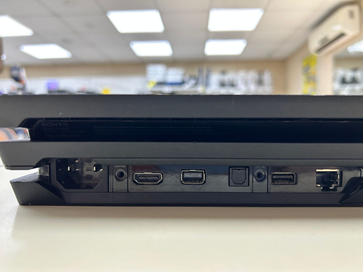 Игровая приставка PlayStation 4 Pro 1Tb Игровая приставка PlayStation 4 Pro 1Tb