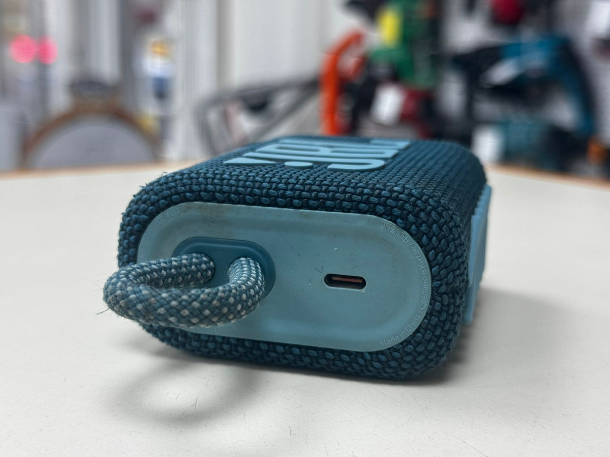 Портативная акустика JBL GO 3