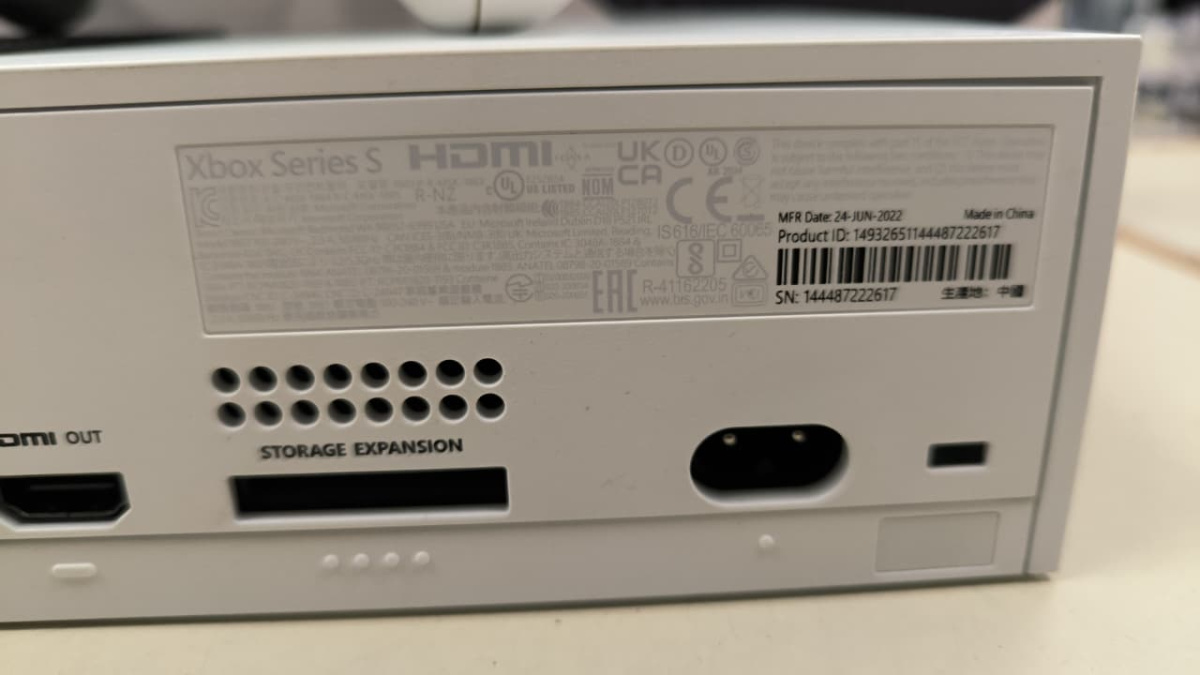 Игровая приставка Xbox Series S 512Gb SSD Игровая приставка Xbox Series S 512Gb SSD