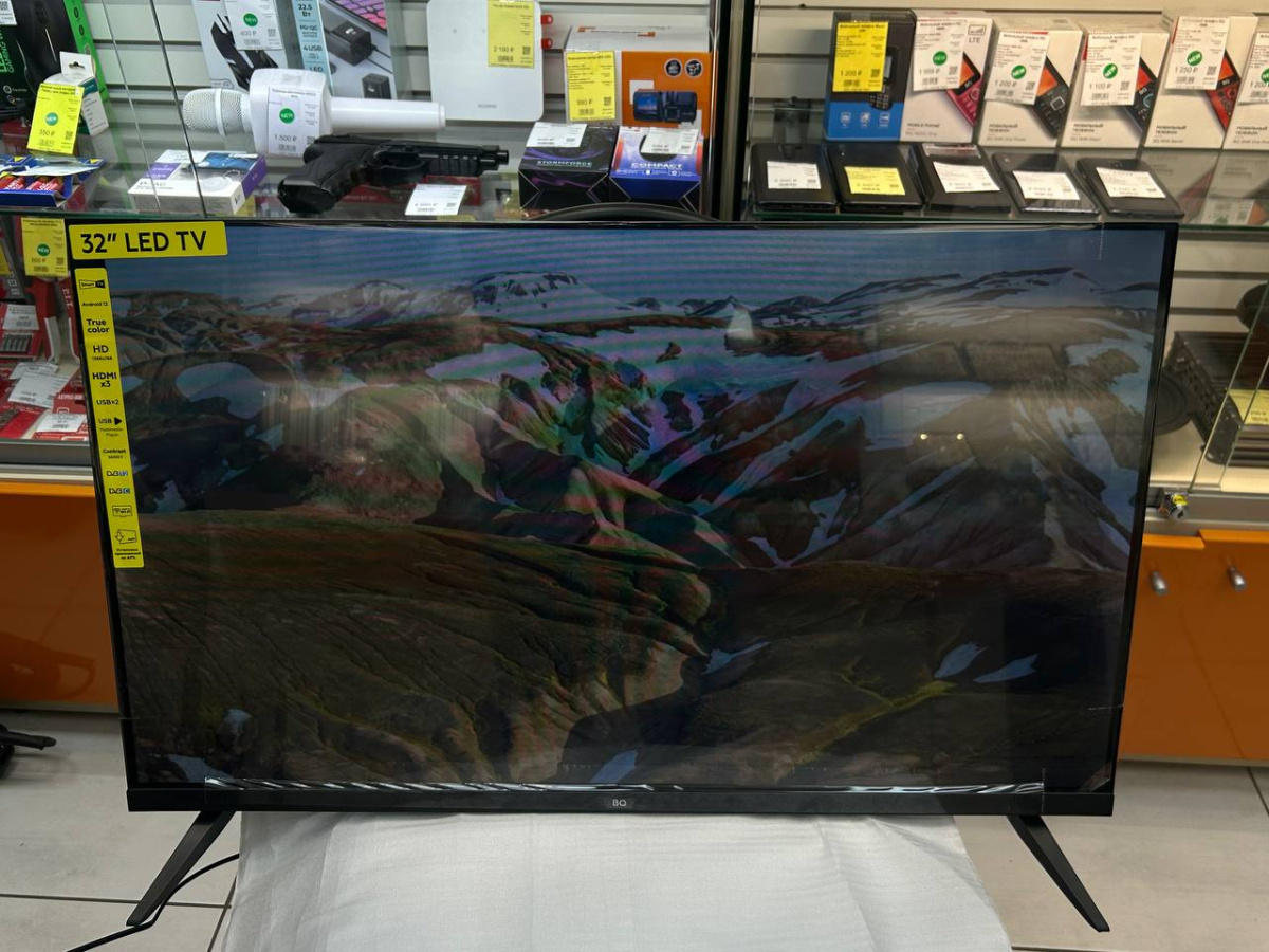LED Телевизор BQ 32FS01B