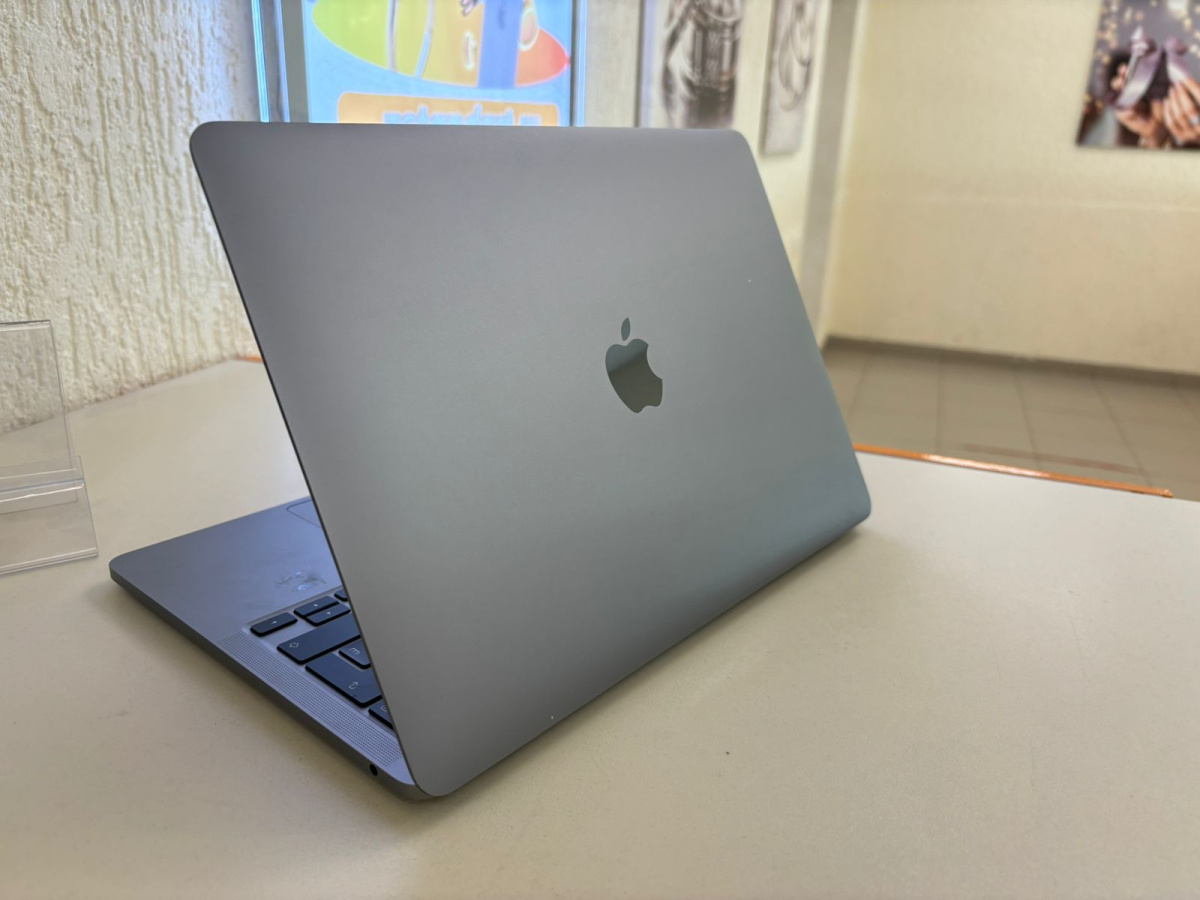 Ноутбук Apple MacBook Pro 13 дюймов, M1 A2338 (2020)