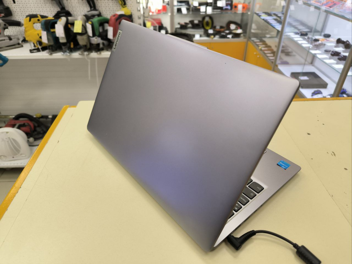 Ноутбук Lenovo ideapad 15; Core i3-1305U, Intel UHD Graphics, 8 Гб, 240 Гб, Нет