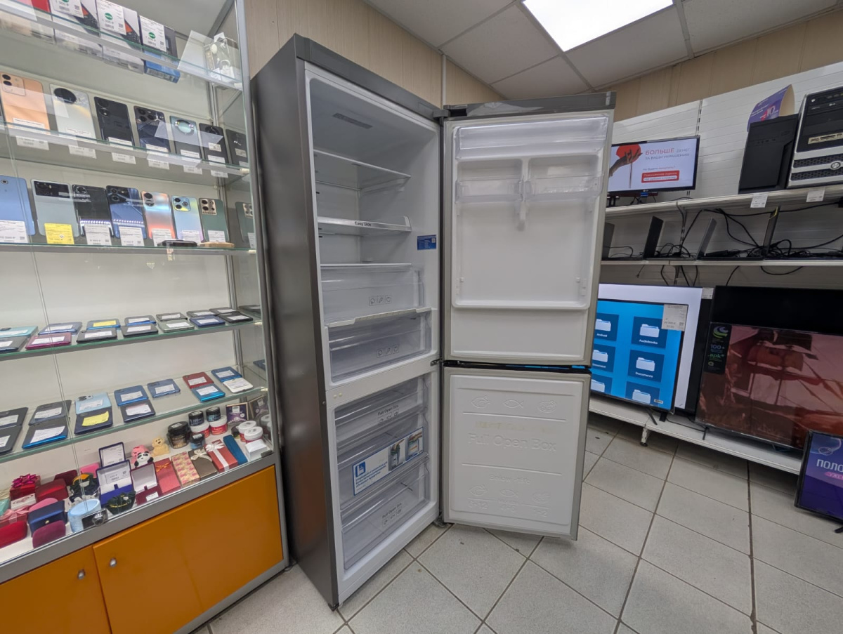 Холодильник Samsung RB29FERMDSA