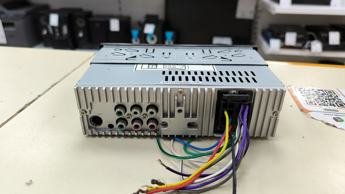 Автомагнитола Skylor RS 610DSP