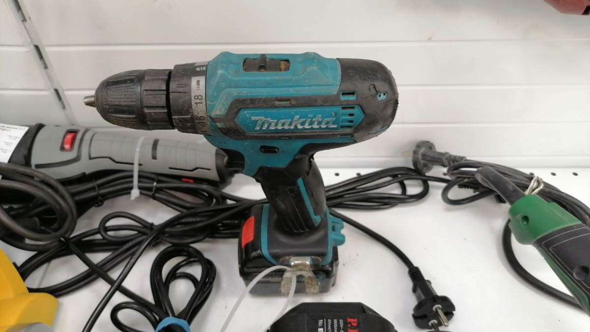 Шуруповерт Makita DF347D