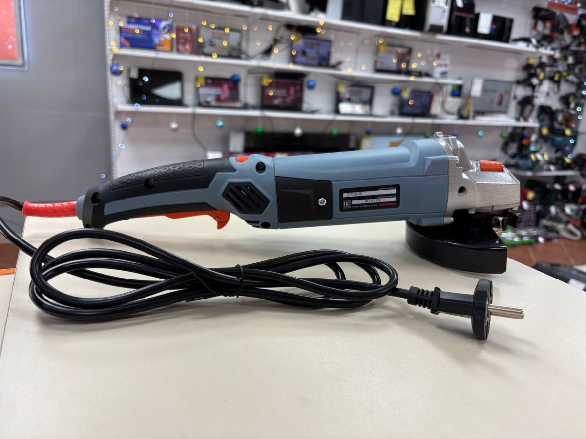 Угловая шлифмашина Электроприбор УШМ-125/1000Е