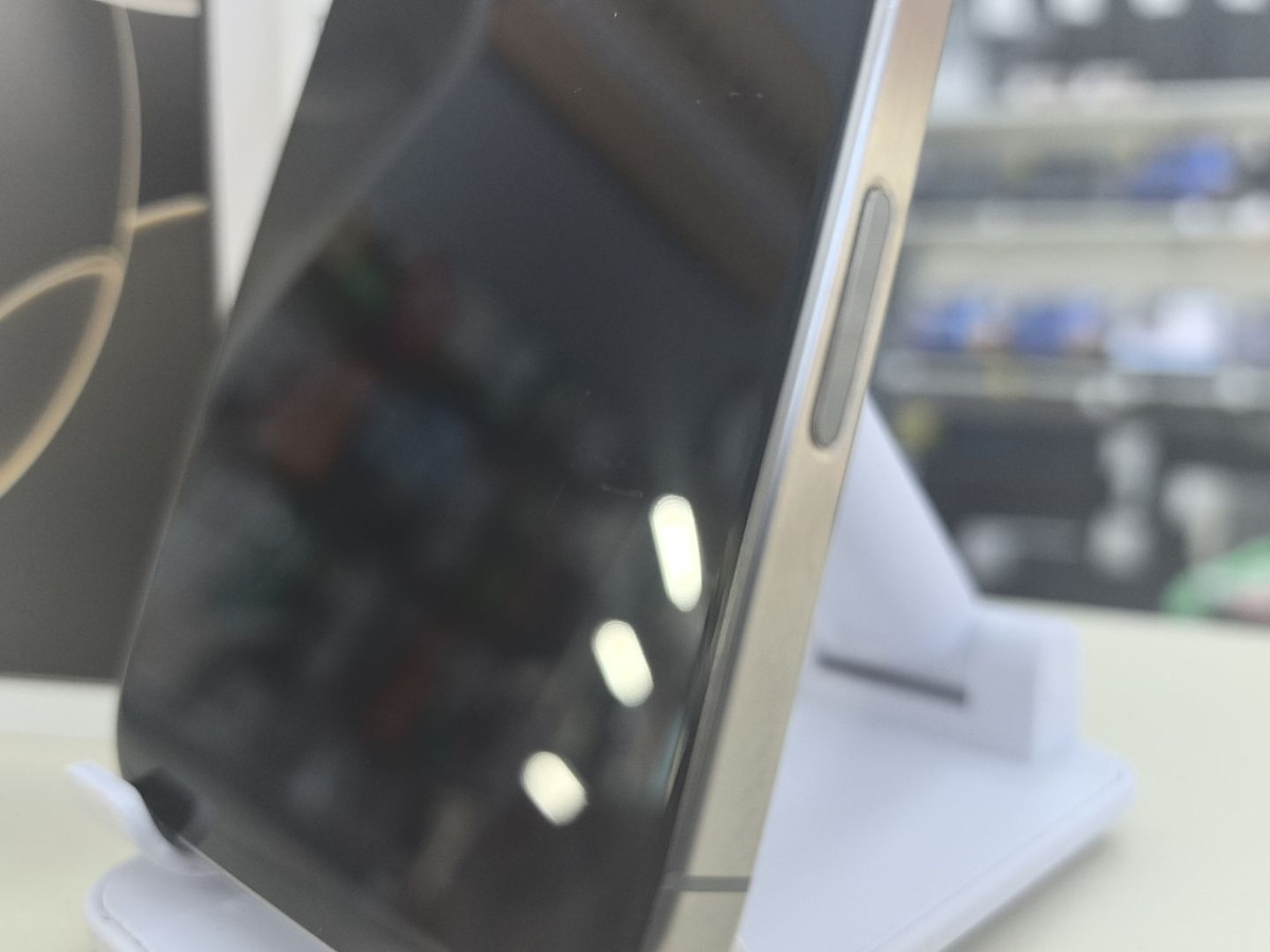 Смартфон Apple Iphone 16 Pro Max 256Gb