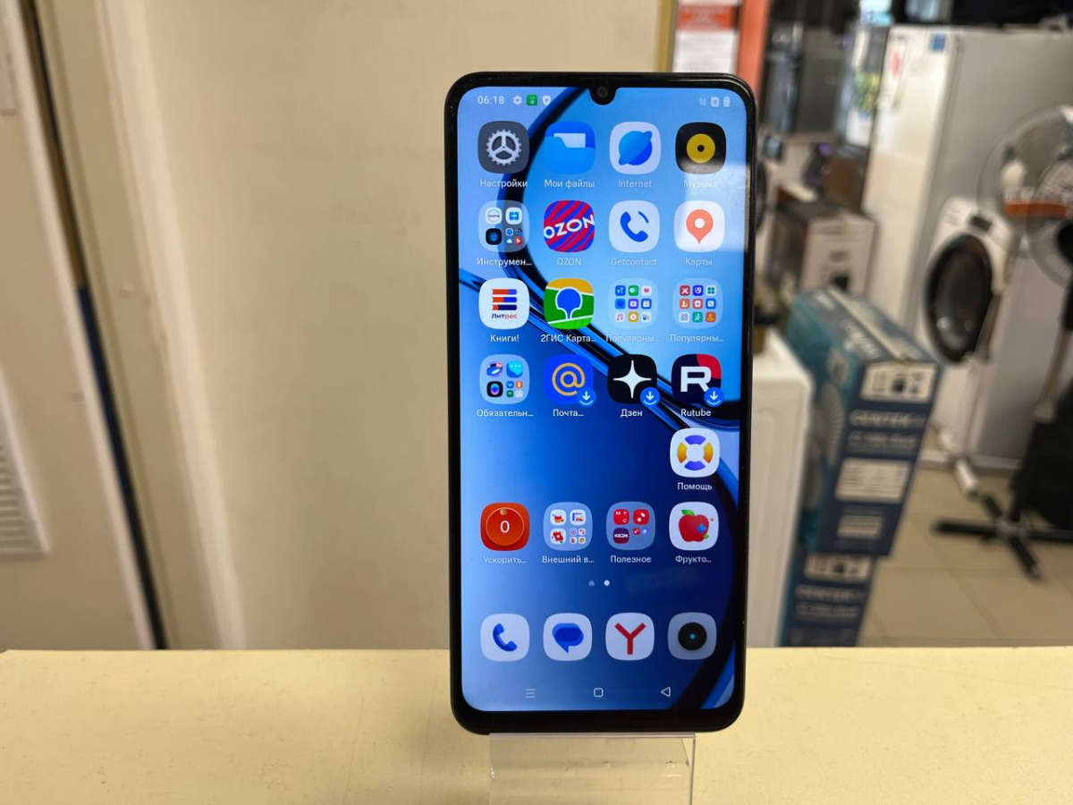 Смартфон Realme C63 6/128