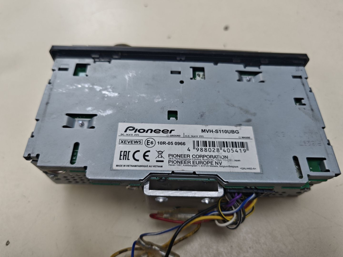 Автомагнитола Pioneer MVH-S110UBG