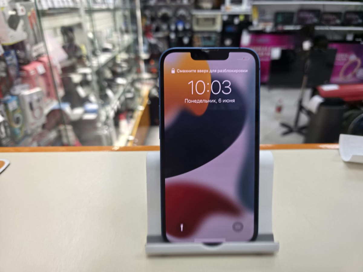 Смартфон Apple iPhone 13 128Gb