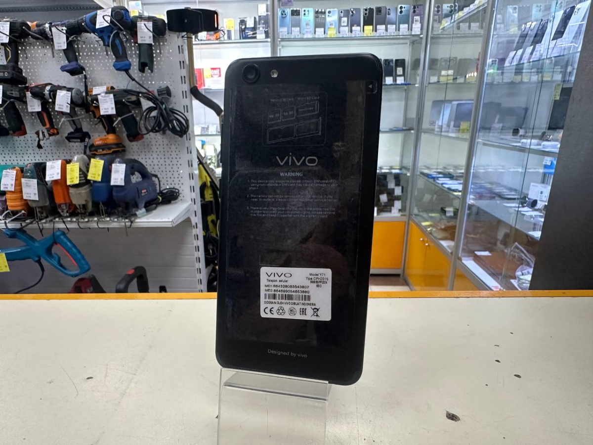 Смартфон Vivo Y71 (1801)