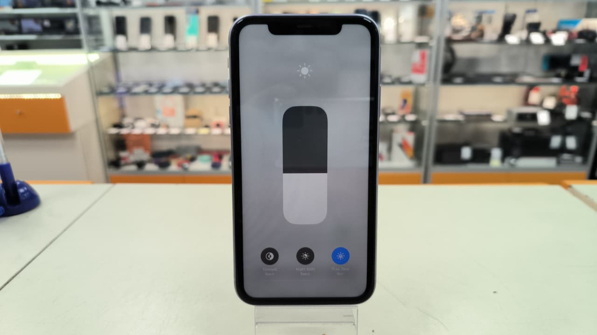 Смартфон Apple iPhone 11 128Gb