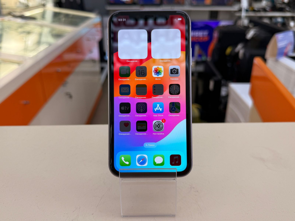 Смартфон Apple iPhone 11 64Gb