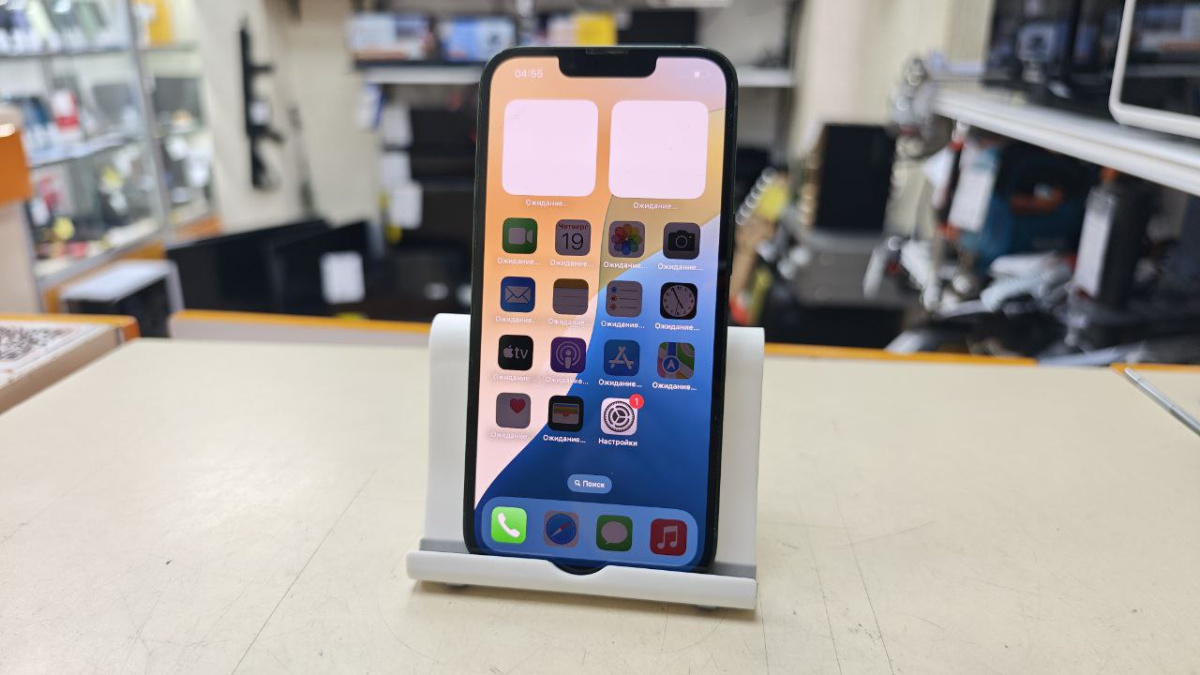 Смартфон Apple iPhone 13 128Gb