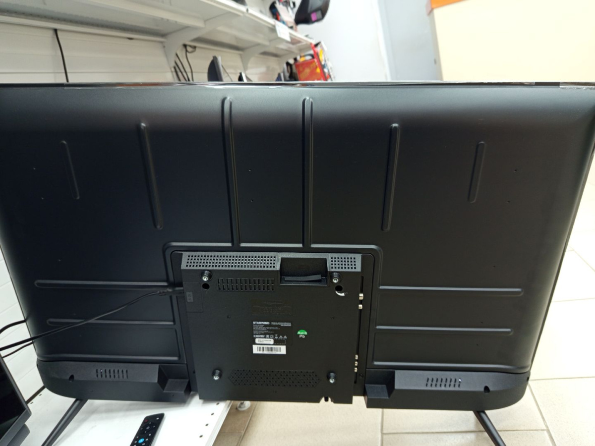LED Телевизор Starwind SW-LED43UG403