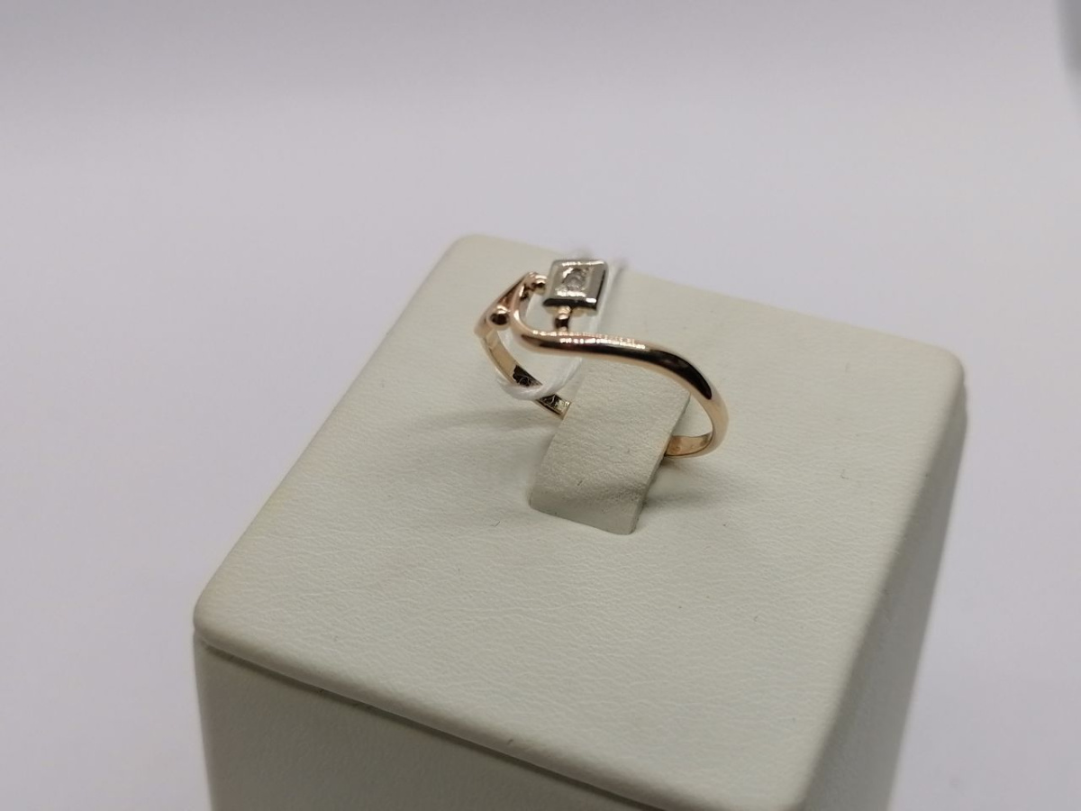 КОЛКМ585 КОЛЬЦО С КАМНЕМ (Au 585) КОЛКМ585 КОЛЬЦО С КАМНЕМ (Au 585)