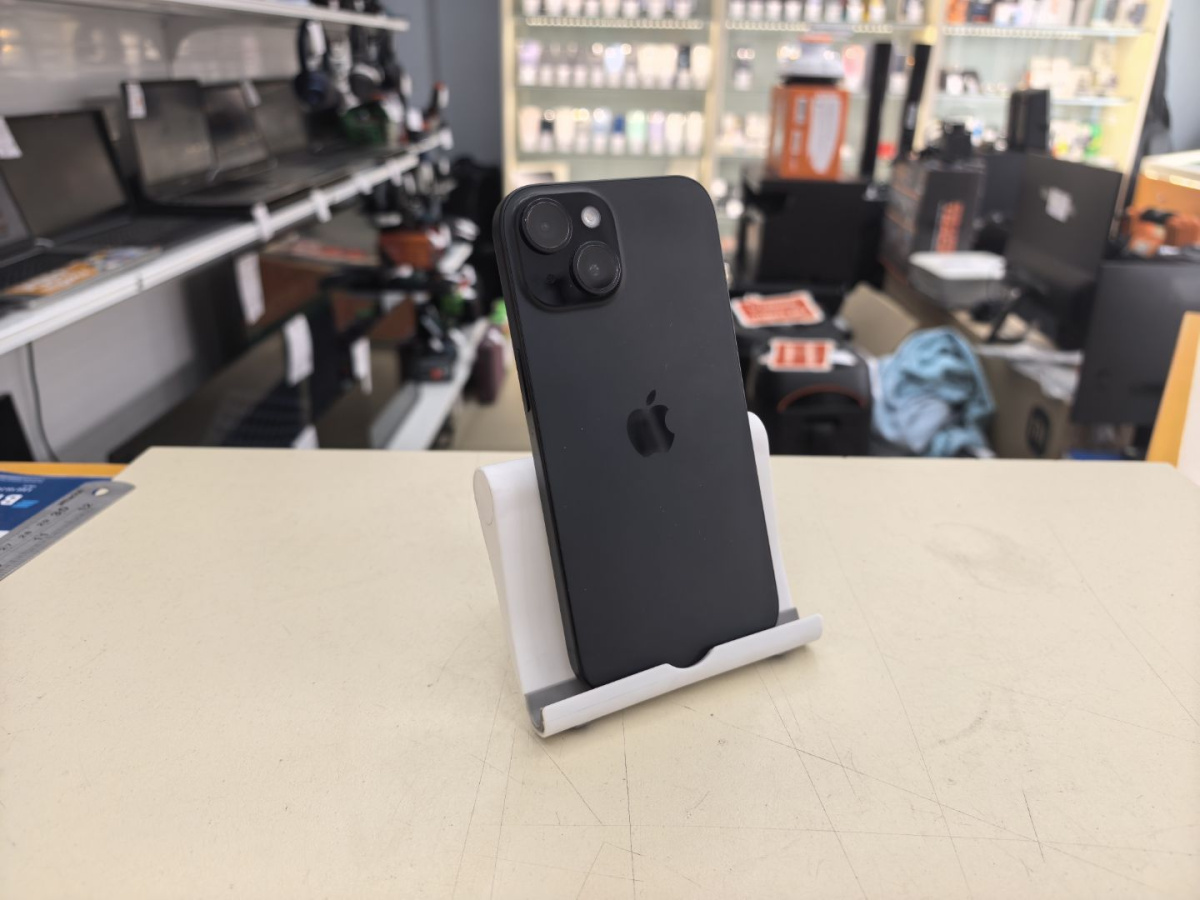 Смартфон Apple Iphone 15 128Gb