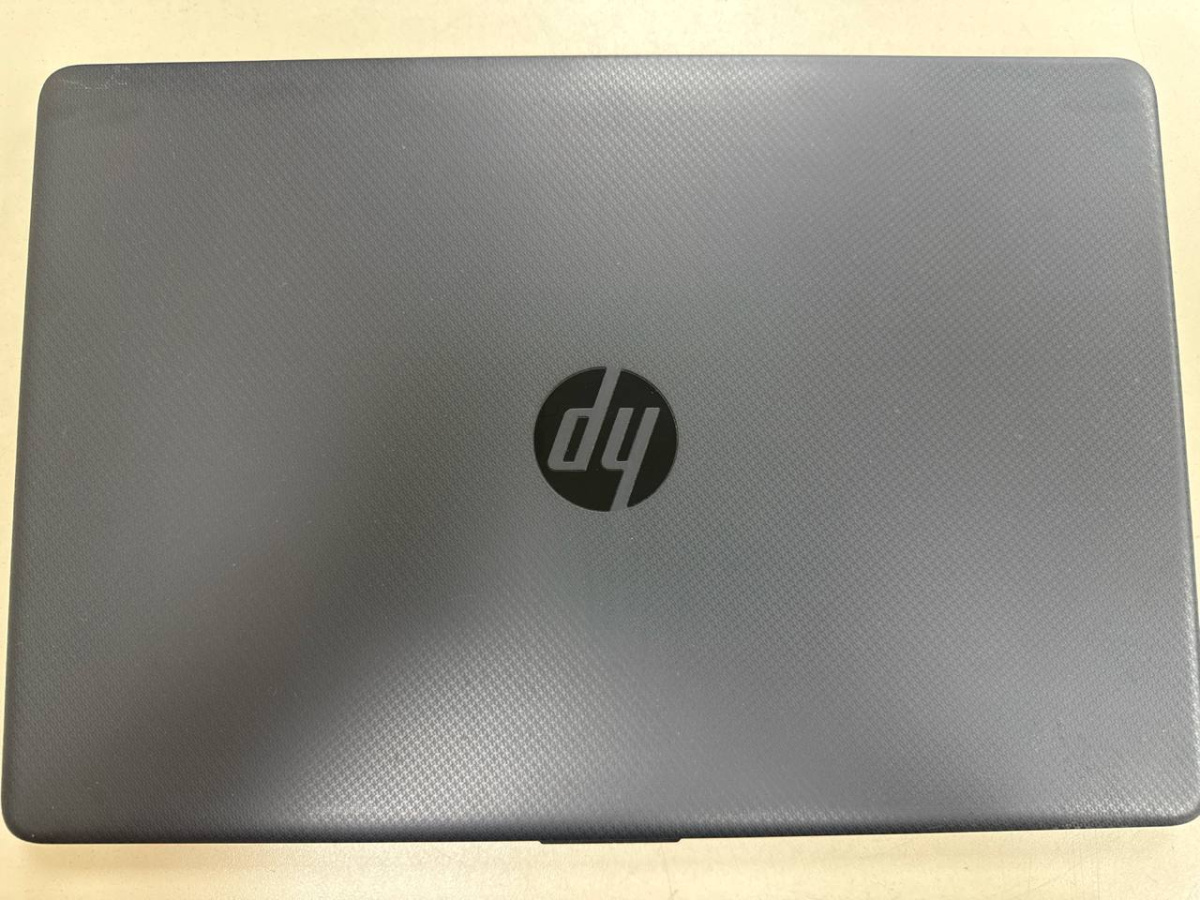 Ноутбук HP; Pentium Gold 6405U, HD Graphics, 4 Гб, 240 Гб, Нет