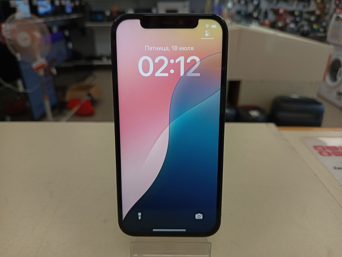 Смартфон Apple iPhone 12 64Gb