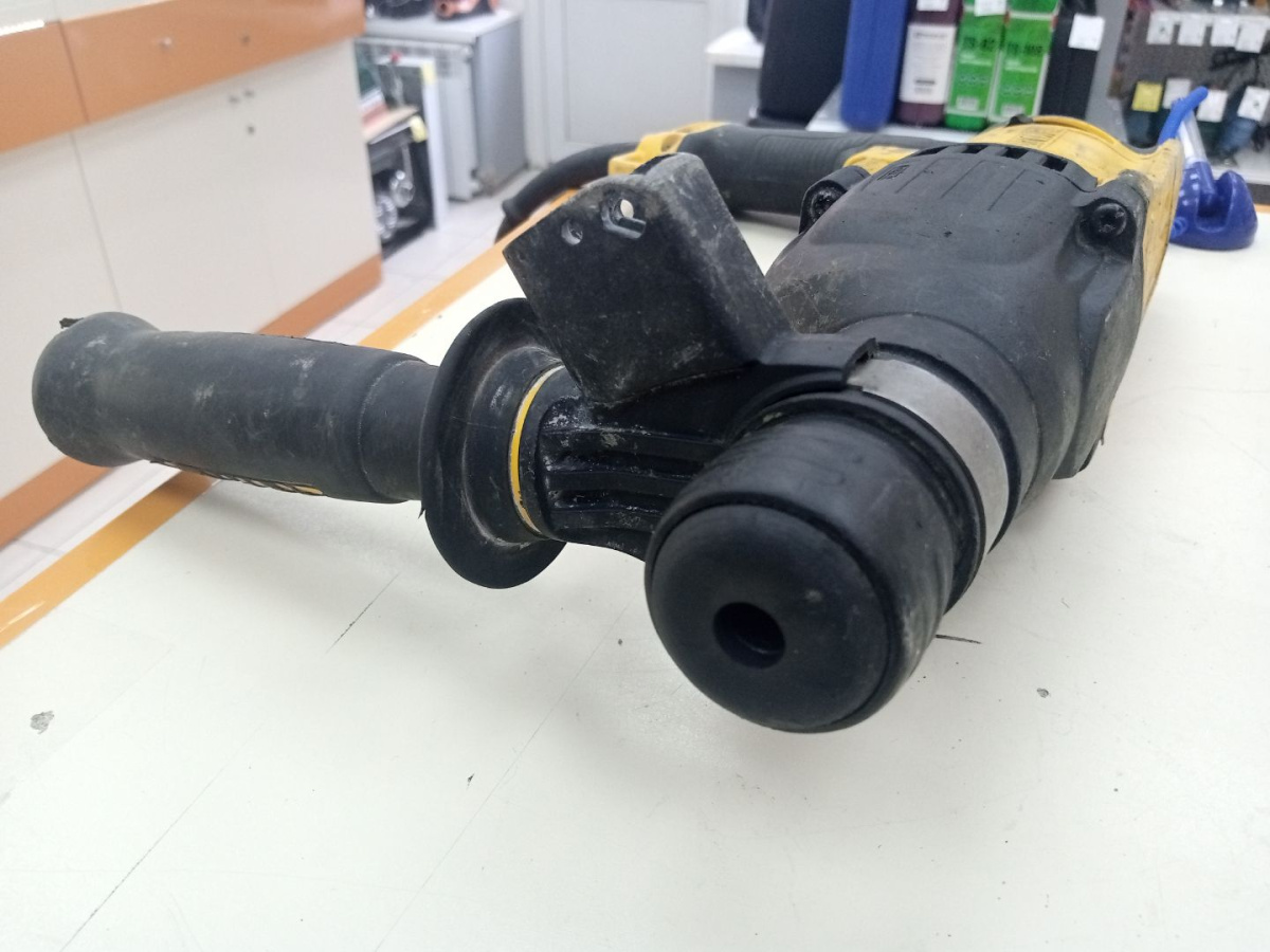 Перфоратор Dewalt D25133-KS