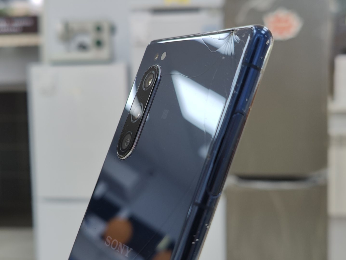 Смартфон Sony Xperia 5 III SOG05